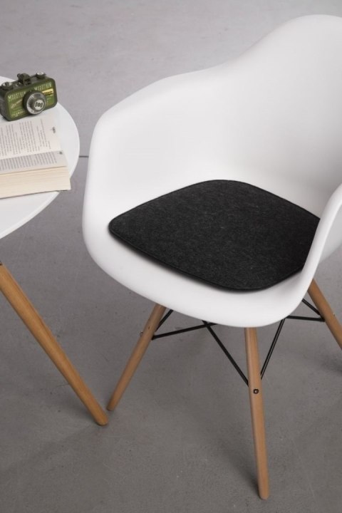 Poduszka na krzesło Arm Chair szara cie. Poduszka na krzesło Arm Chair szara cie.