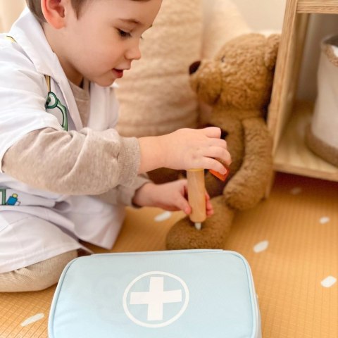 TOOKY TOY Drewniany Zestaw Małego Lekarza Doktora w Walizce z Akcesoriami TOOKY TOY Drewniany Zestaw Małego Lekarza Doktora w Walizce z Akcesoriami