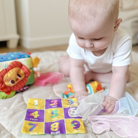 WOOPIE BABY Zabawka Edukacyjna Sensoryczna Pani Metka Pudełeczko Chusteczek WOOPIE BABY Zabawka Edukacyjna Sensoryczna Pani Metka Pudełeczko Chusteczek