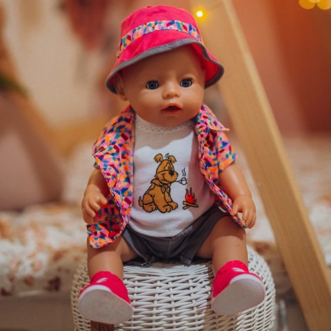 WOOPIE ROYAL Kolorowe Ubranko dla Lalki Piesek Kurteczka Czapeczka 43-46 cm WOOPIE ROYAL Kolorowe Ubranko dla Lalki Piesek Kurteczka Czapeczka 43-46 cm
