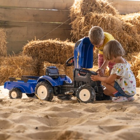 FALK Traktor na Pedały New Holland Duży z Przyczepką + Otwierana Maska od 2 lat FALK Traktor na Pedały New Holland Duży z Przyczepką + Otwierana Maska od 2 lat