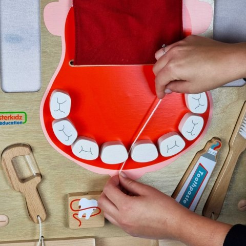 MASTERKIDZ Higiena Jamy Ustnej Ścienna Tablica Sensoryczna Flex Montessori MASTERKIDZ Higiena Jamy Ustnej Ścienna Tablica Sensoryczna Flex Montessori