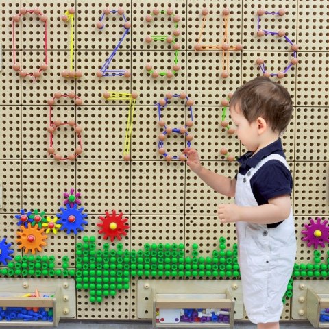 MASTERKIDZ Zestaw Kołeczki i Sznurki - Do Tablicy Naukowo-Kreatywnej STEM MASTERKIDZ Zestaw Kołeczki i Sznurki - Do Tablicy Naukowo-Kreatywnej STEM