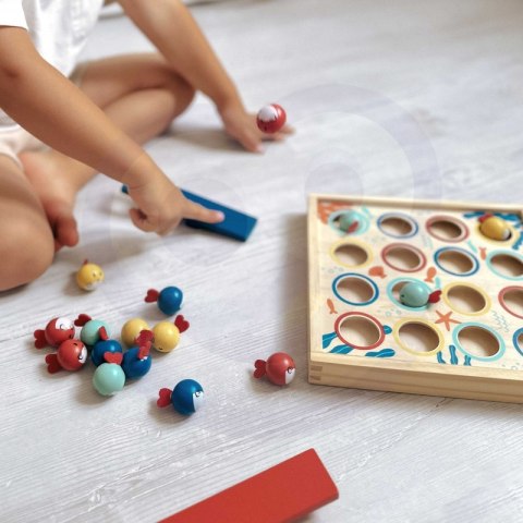 TOOKY TOY Gra dla Dzieci Drewniany Stół Latające Rybki 19 el. TOOKY TOY Gra dla Dzieci Drewniany Stół Latające Rybki 19 el.