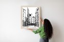 Plakat Wieloczęściowy Uliczka Przy Montmartre W Paryżu - Szkic Rama Drewniana Z Passe-Partout Kolor Naturalny