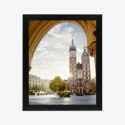 Plakat Wieloczęściowy Widok Z Sukiennic Na Kościół Mariacki W Krakowie Rama Drewniana Z Passe-Partout Kolor Naturalny